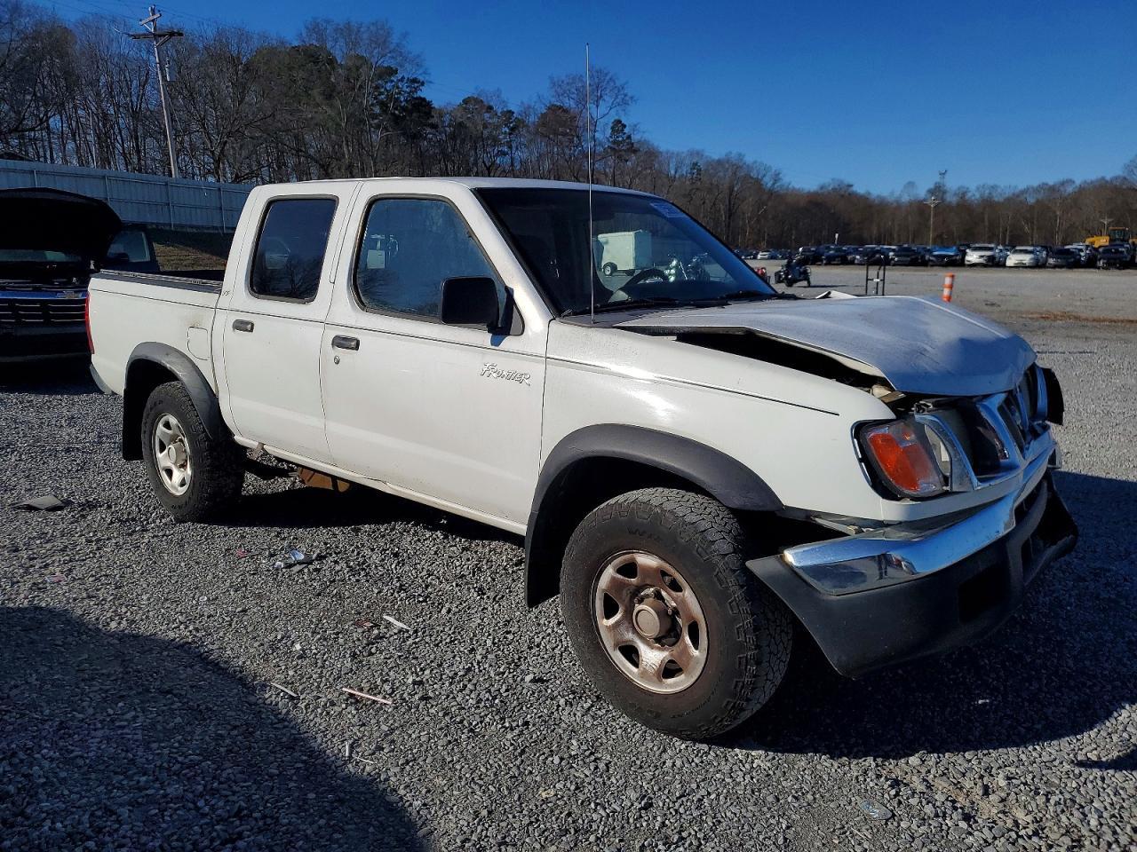 2000 NISSAN Frontier