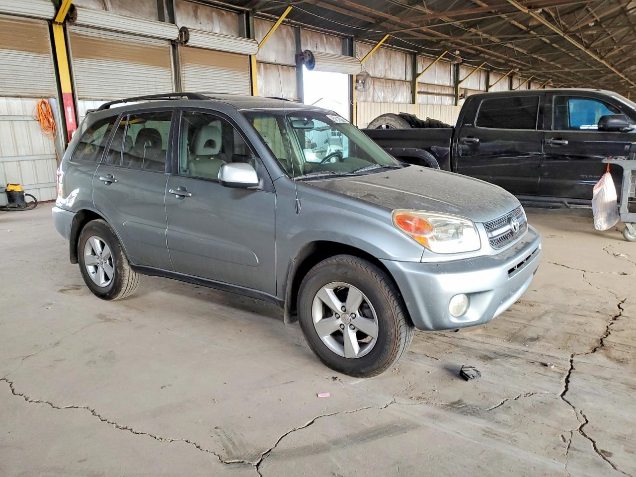 2005 TOYOTA RAV4