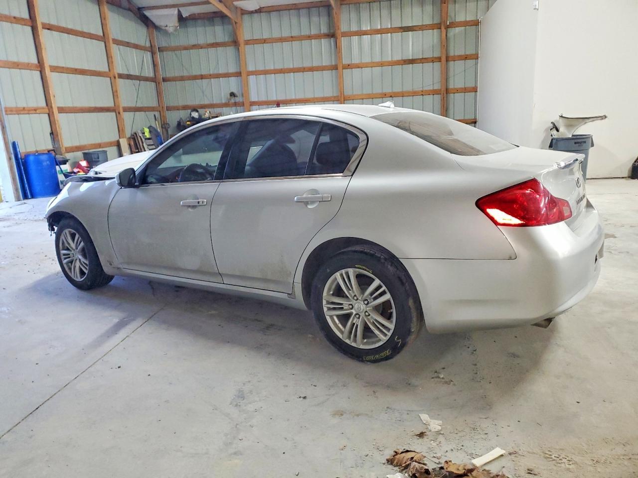 2011 INFINITI G25