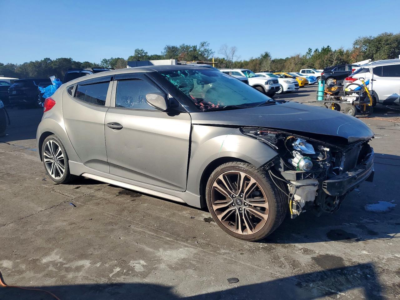 2016 HYUNDAI VELOSTER
