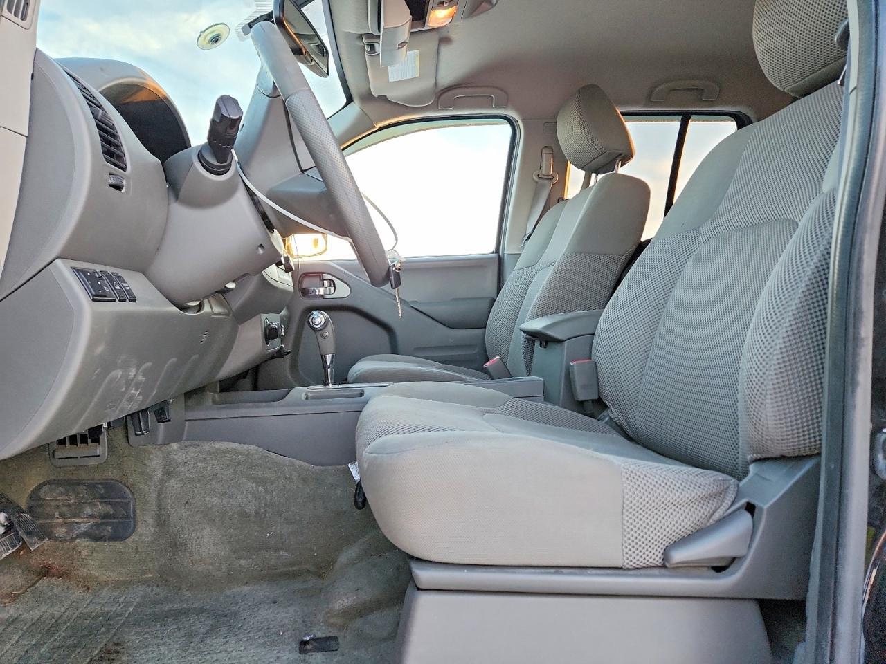 2016 NISSAN Frontier