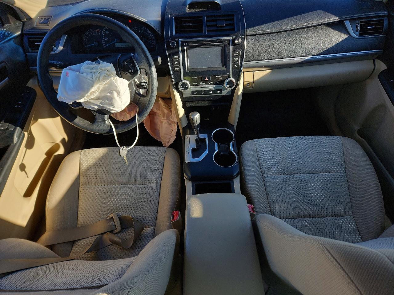 2014 TOYOTA CAMRY