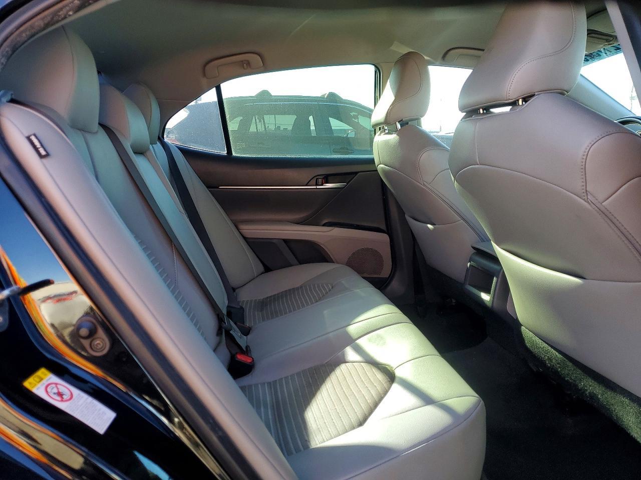 2018 TOYOTA CAMRY