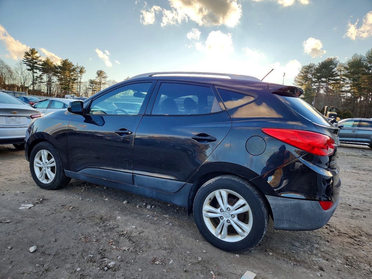 2010 HYUNDAI TUCSON