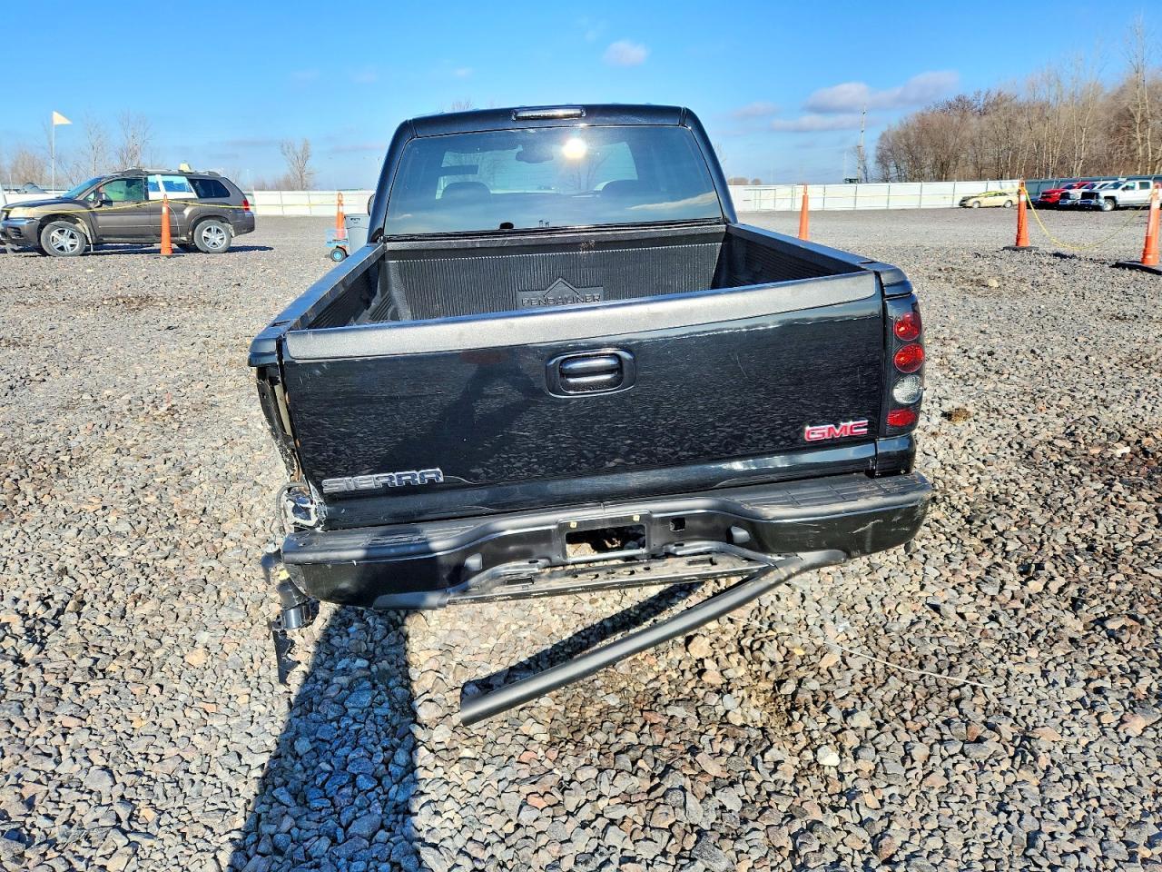 2005 GMC Sierra