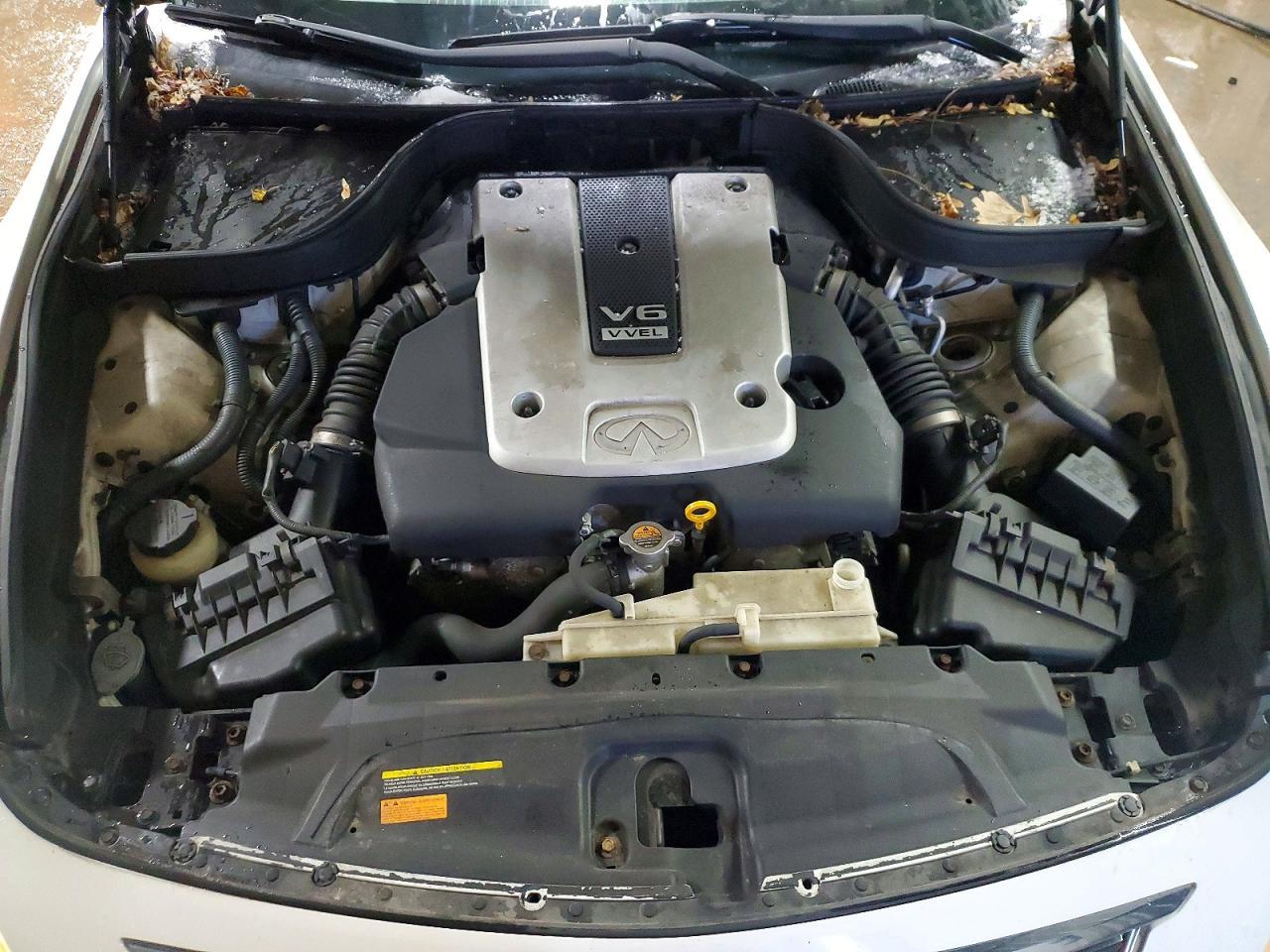 2011 INFINITI G37
