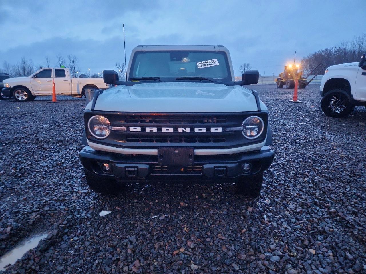 2023 FORD Bronco