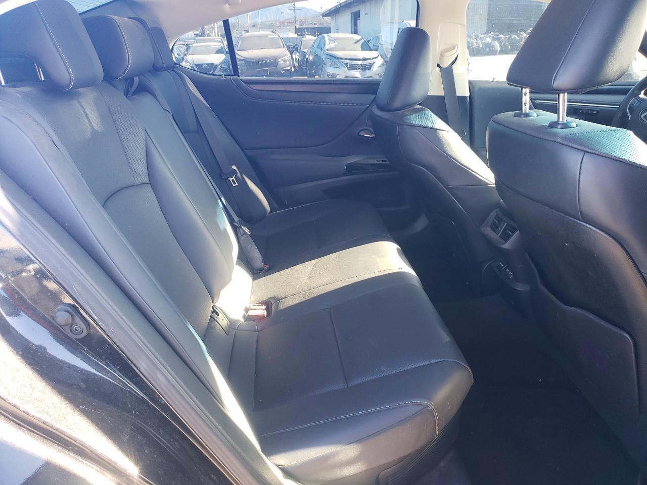 2024 LEXUS ES 300H