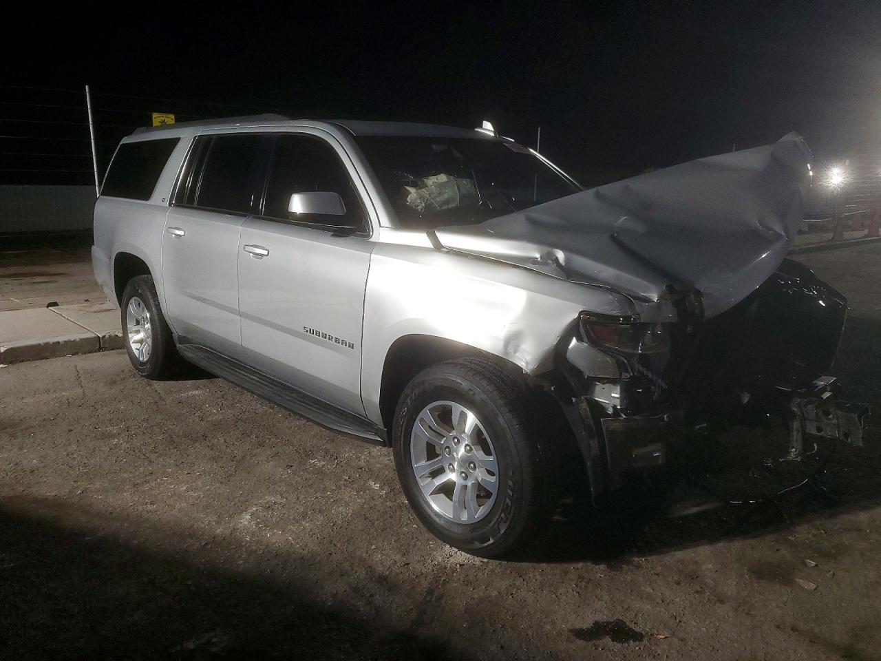 2018 CHEVROLET Suburban