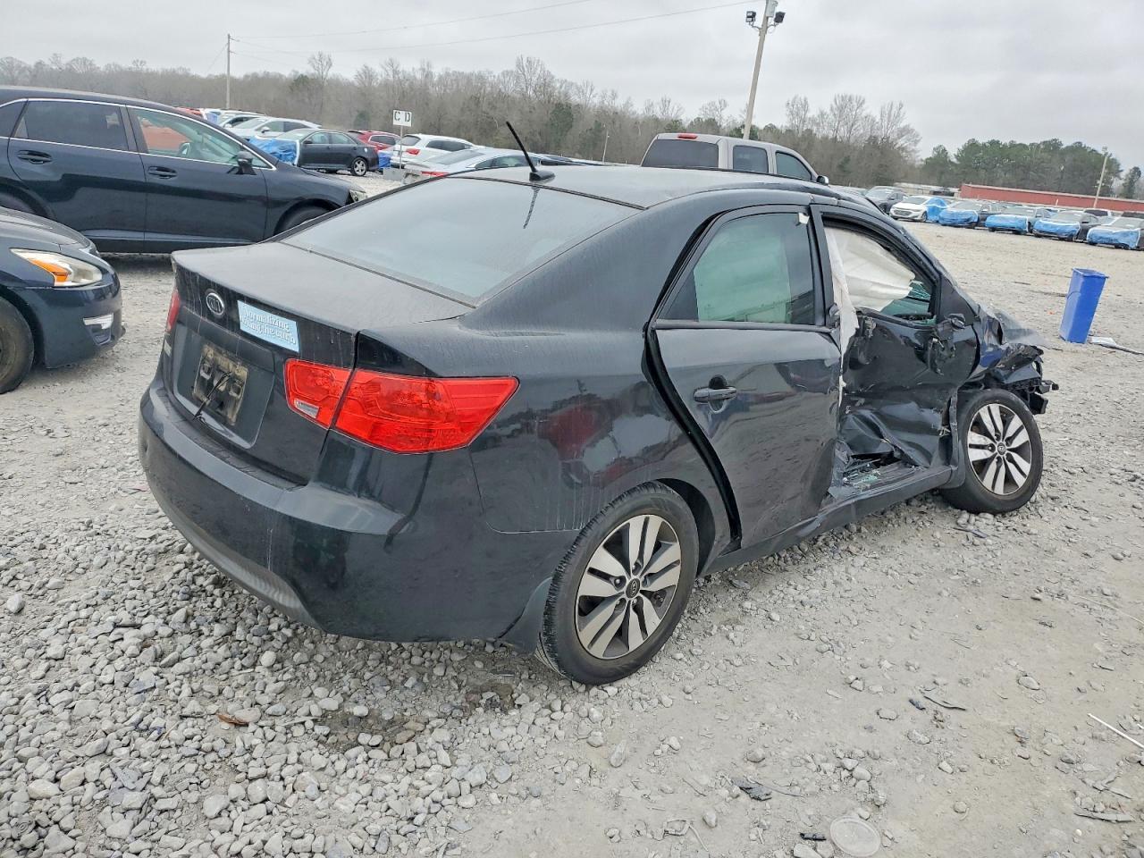 2013 KIA FORTE