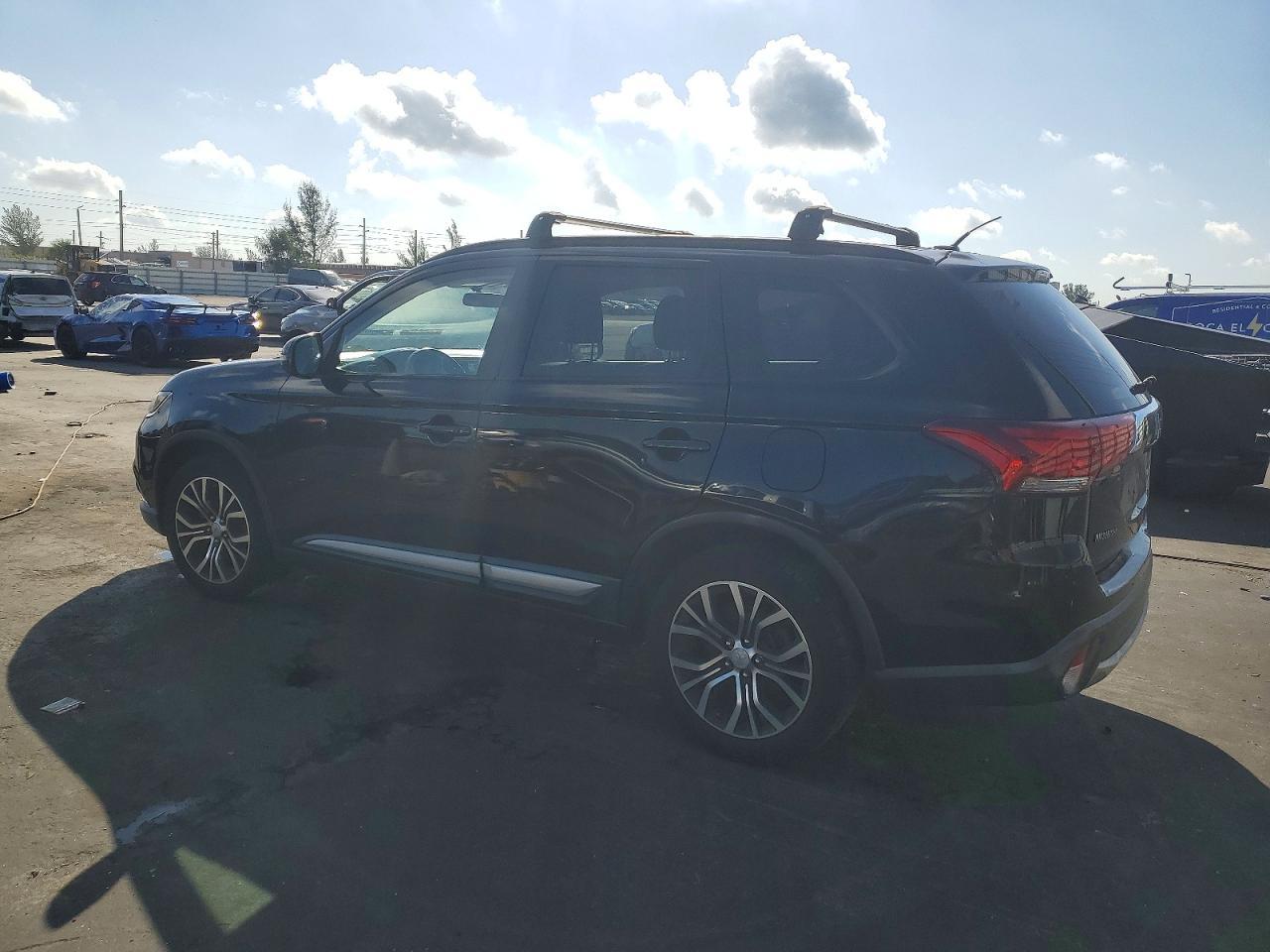 2016 MITSUBISHI outlander