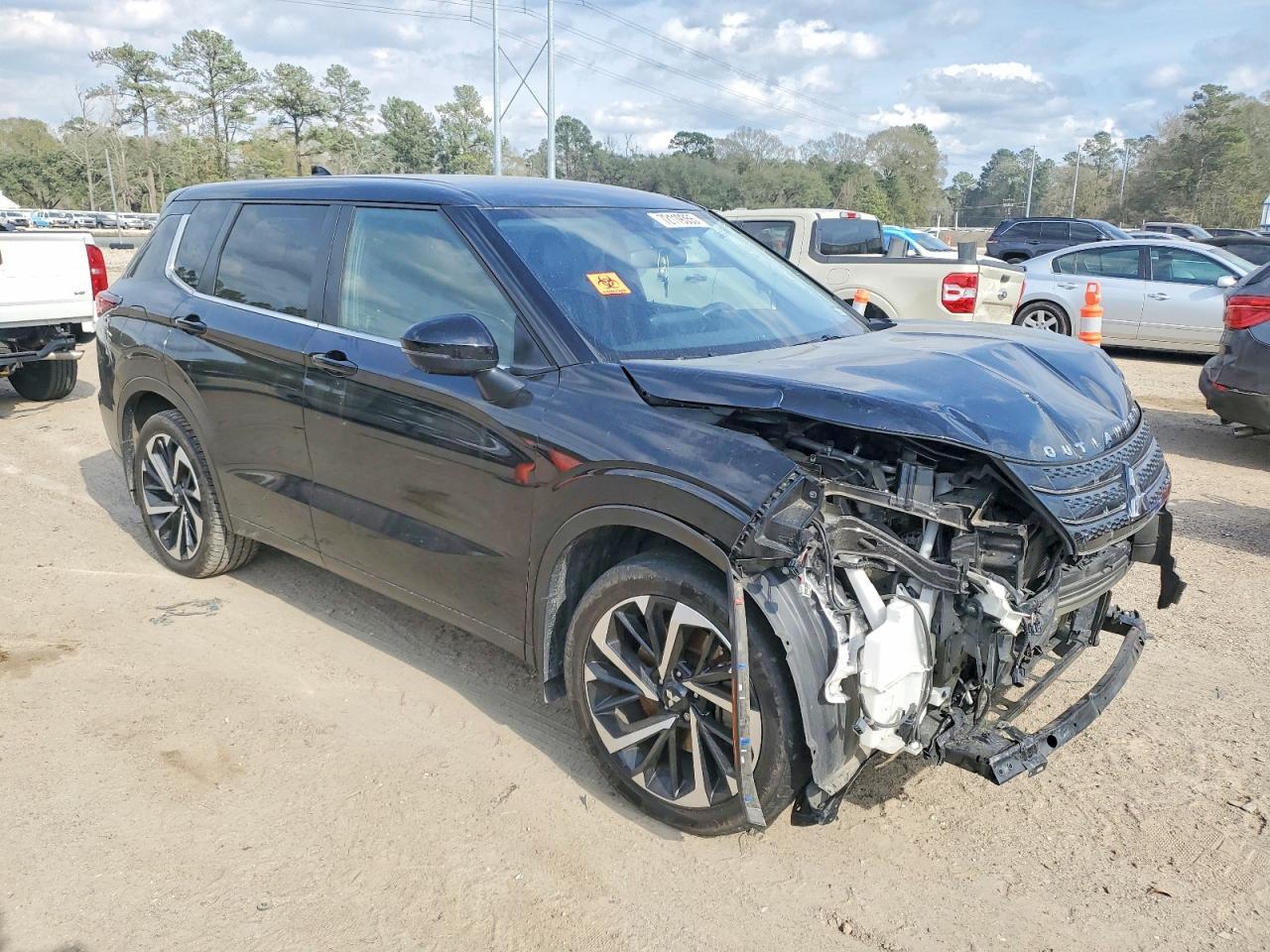 2023 MITSUBISHI outlander