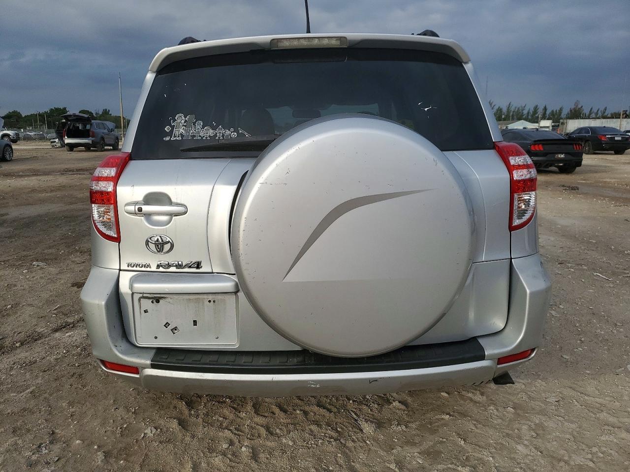 2009 TOYOTA RAV4