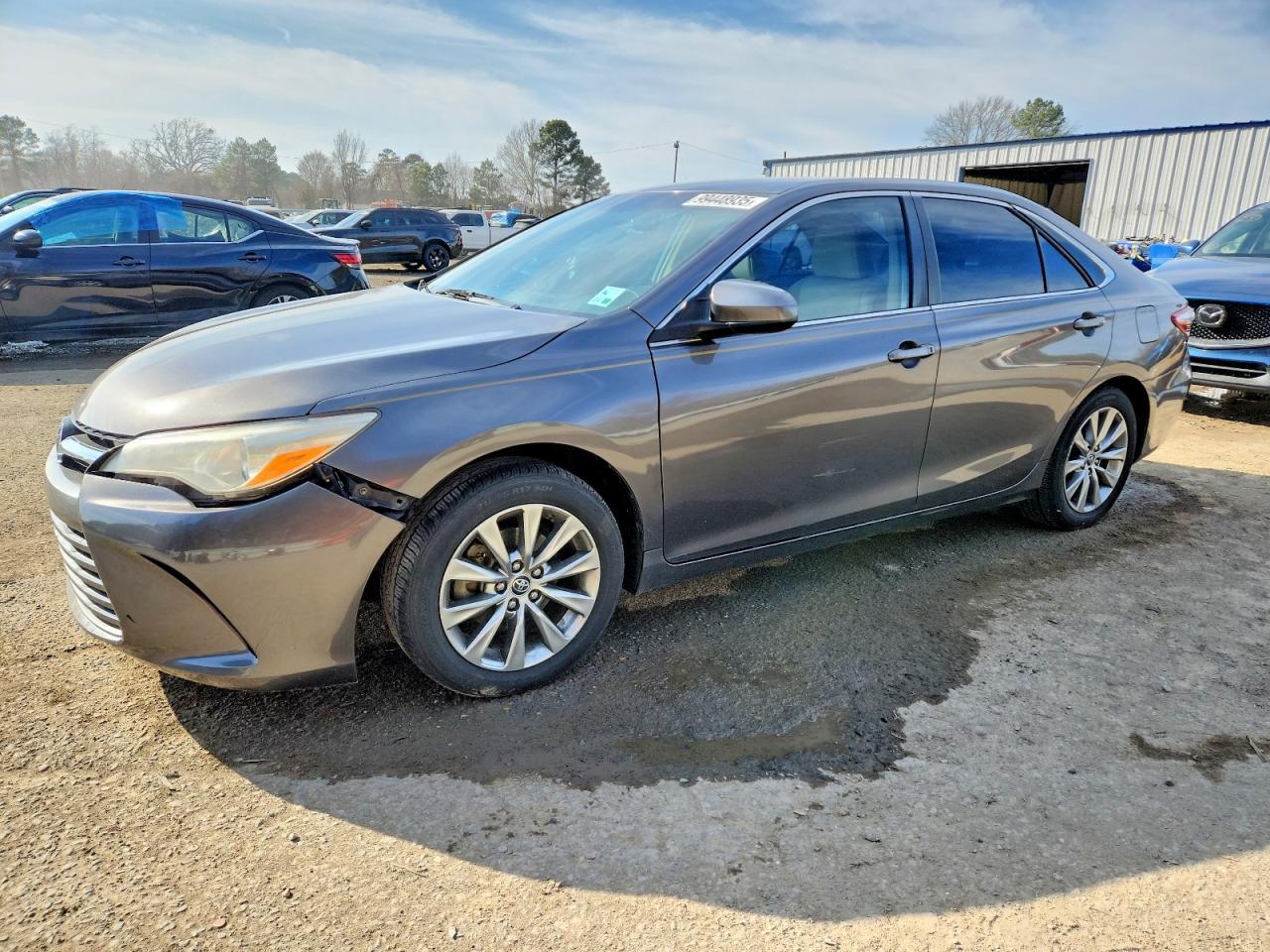 2016 TOYOTA CAMRY