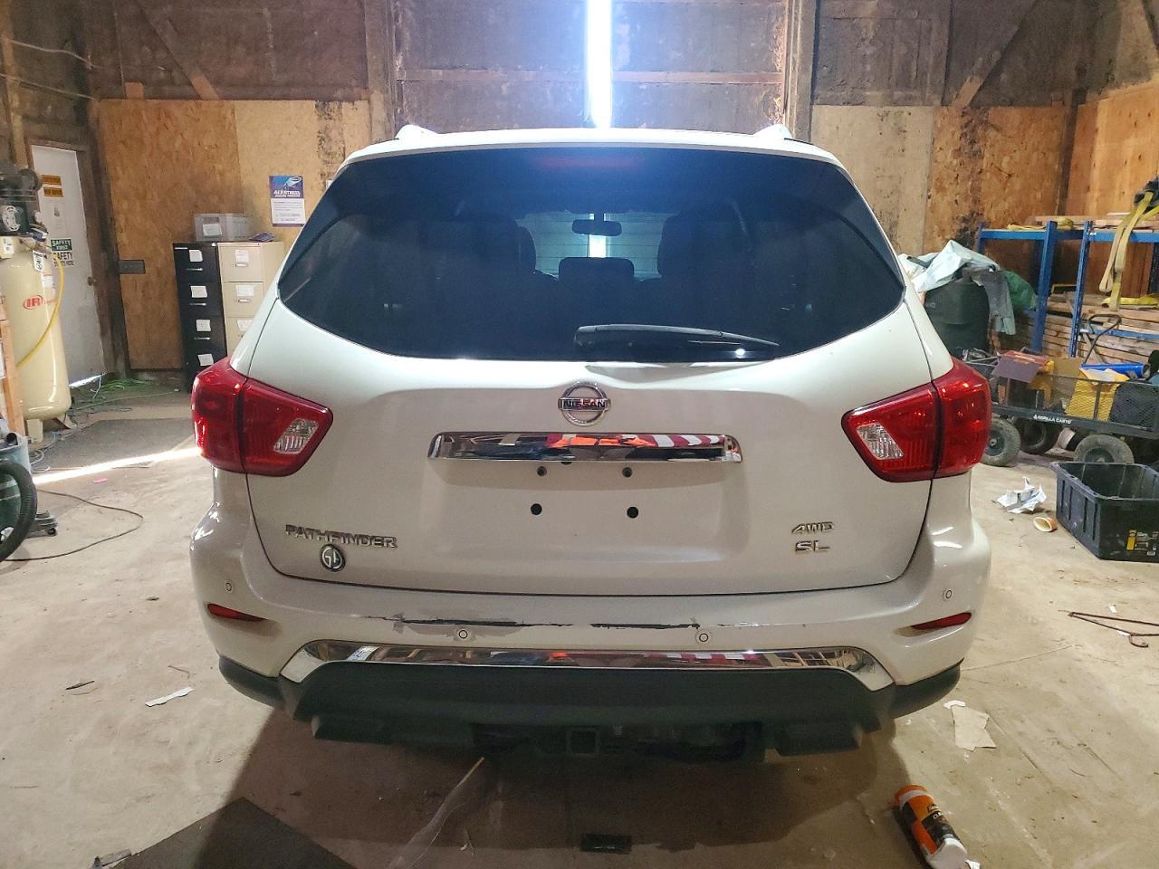 2017 NISSAN PATHFINDER