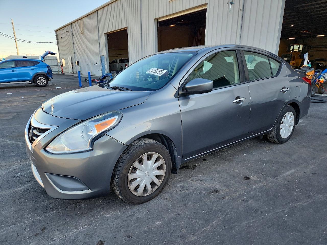 2016 NISSAN VERSA