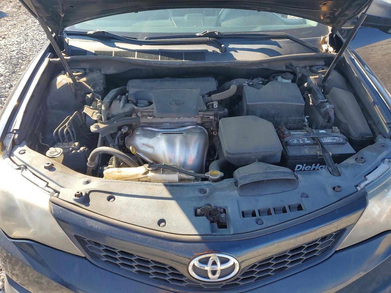 2014 TOYOTA CAMRY