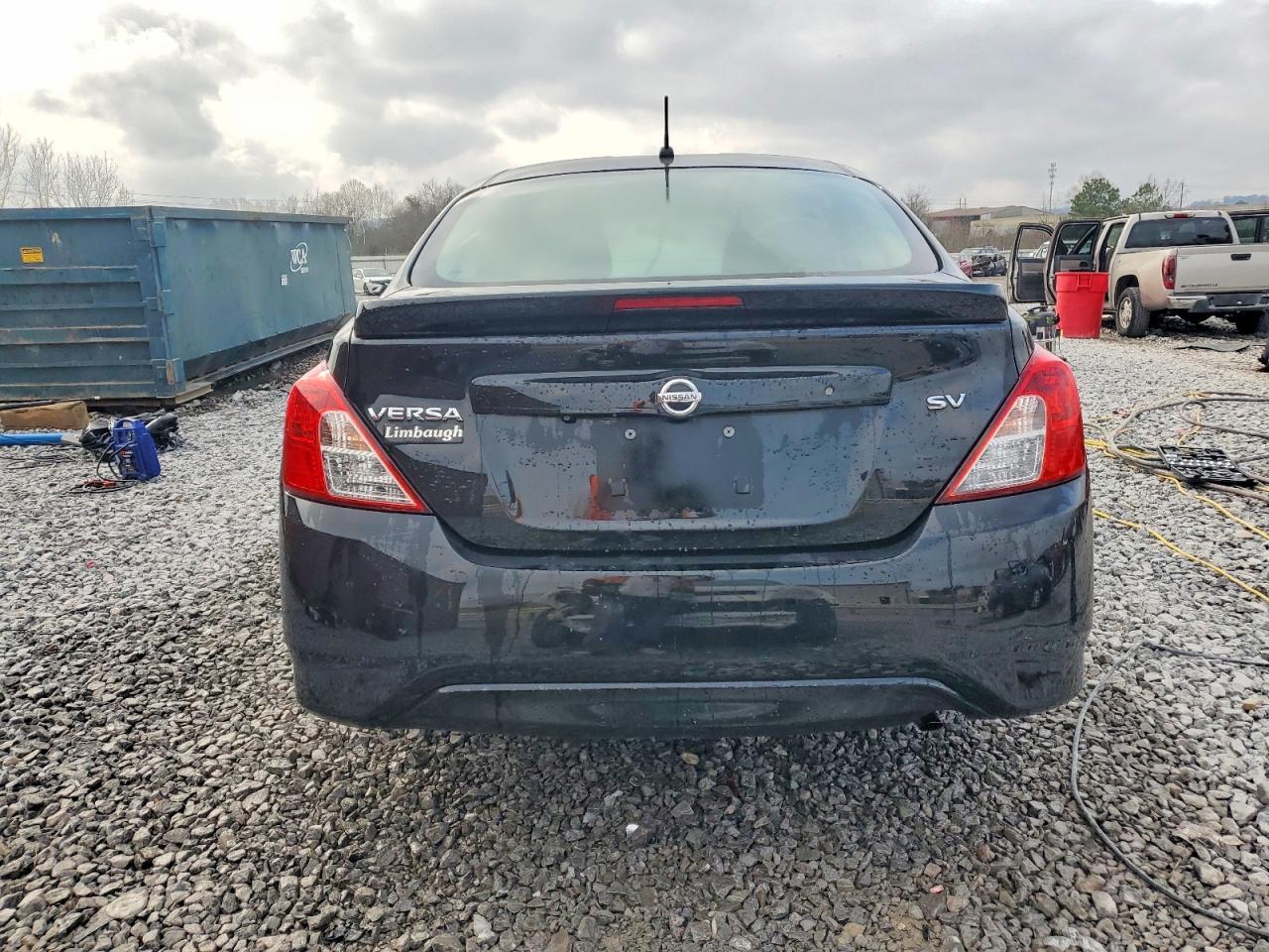 2019 NISSAN VERSA
