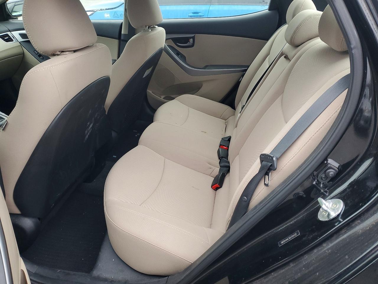 2016 HYUNDAI ELANTRA