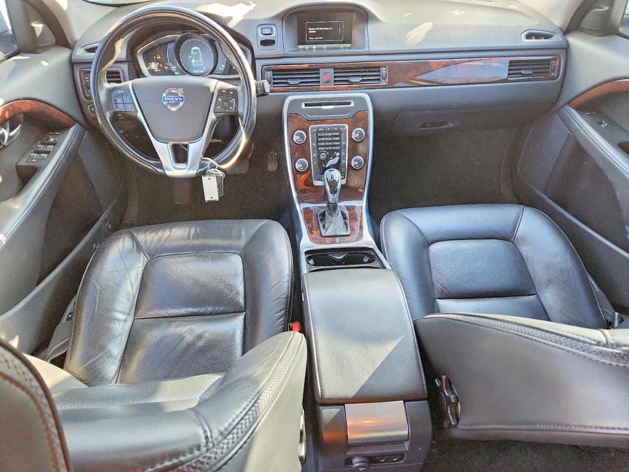 2015 VOLVO XC70