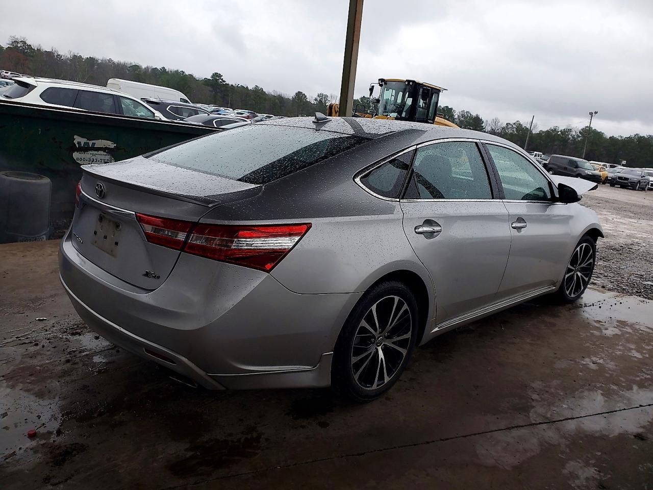 2014 TOYOTA Avalon