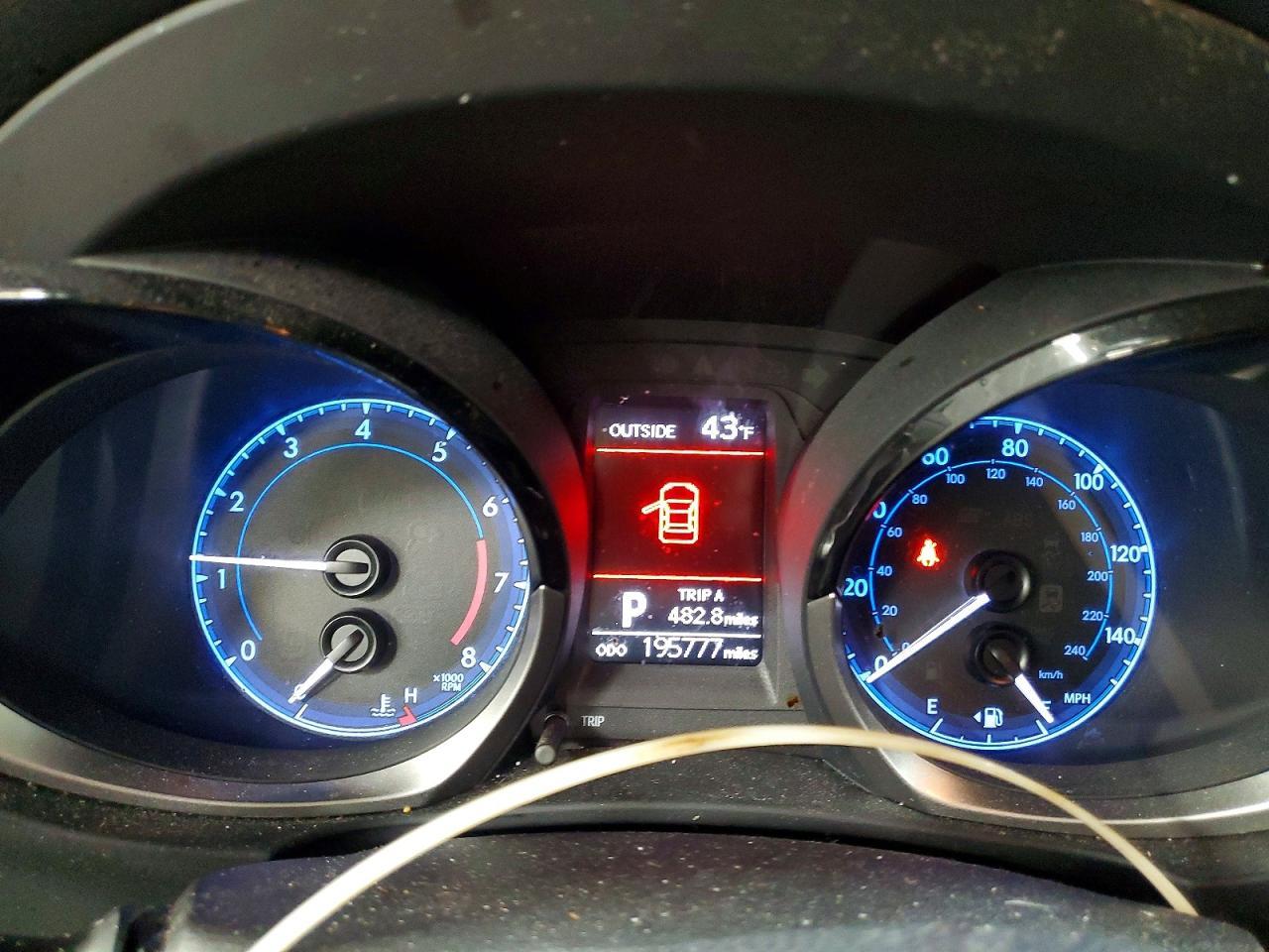 2015 TOYOTA COROLLA