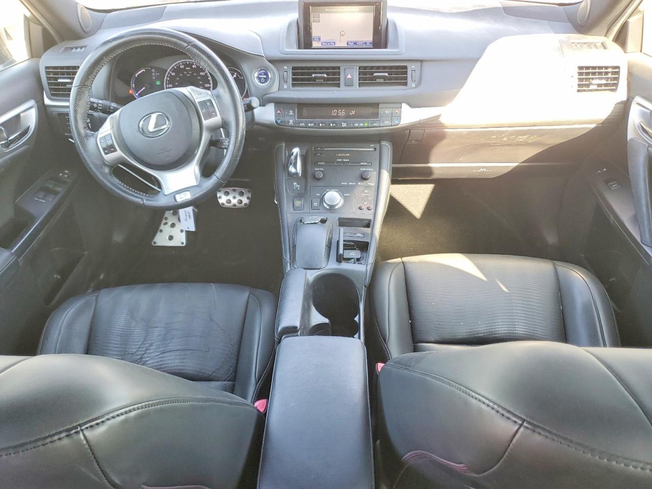 2013 LEXUS CT 200