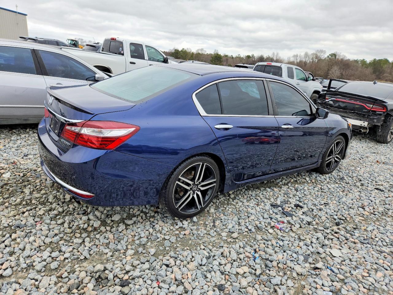 2017 HONDA ACCORD