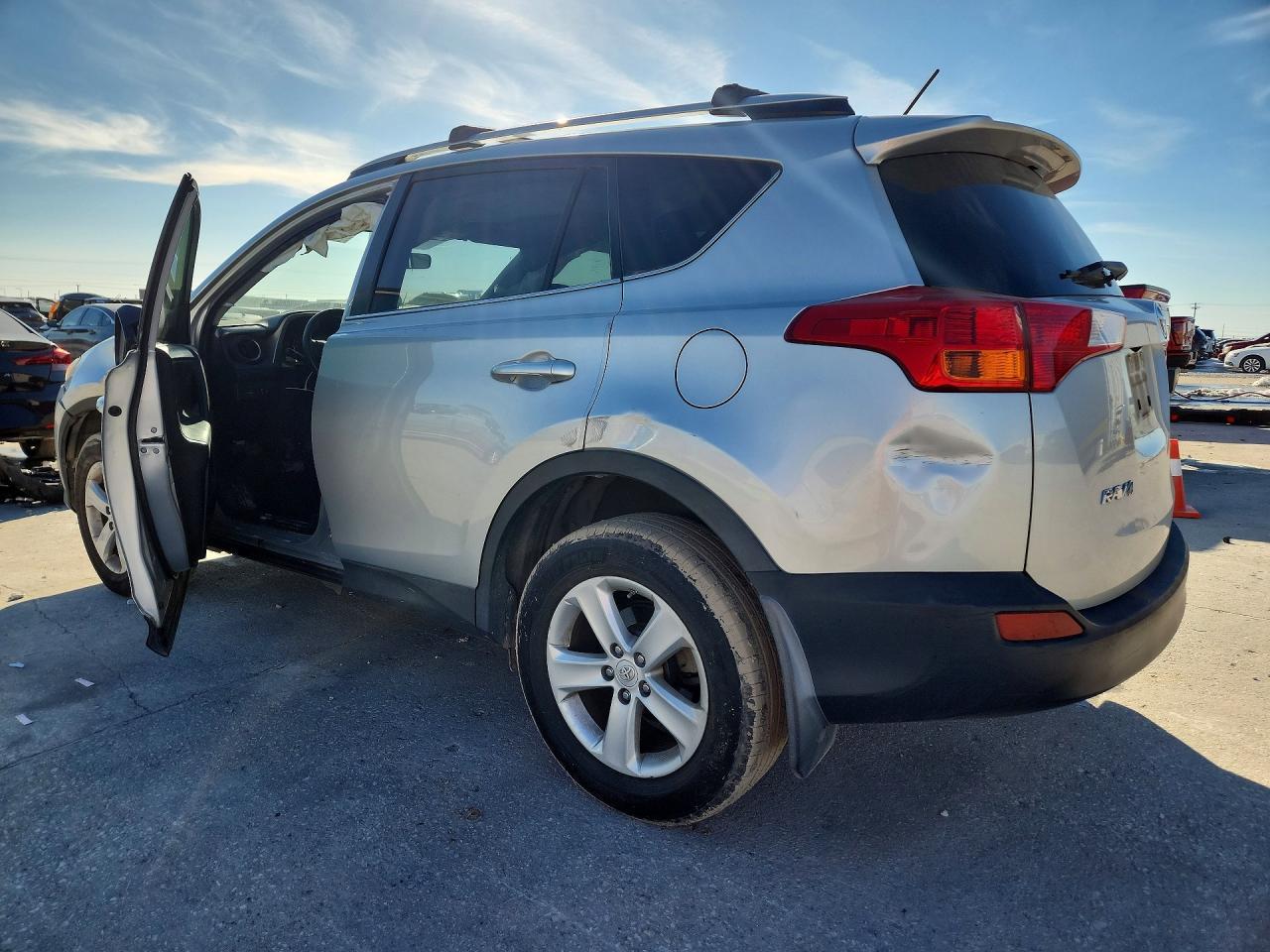 2014 TOYOTA RAV4