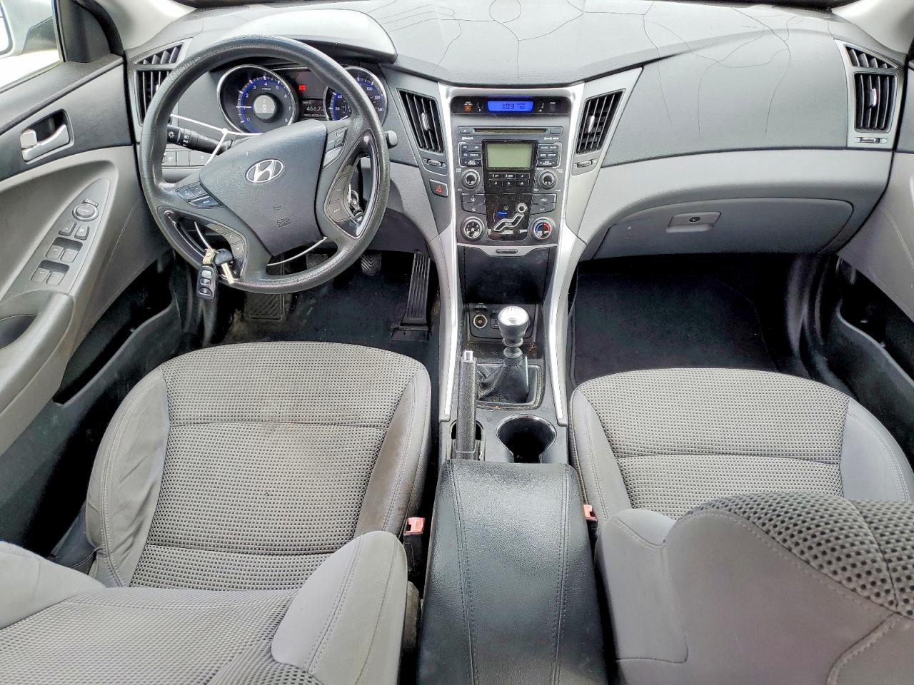 2011 HYUNDAI SONATA