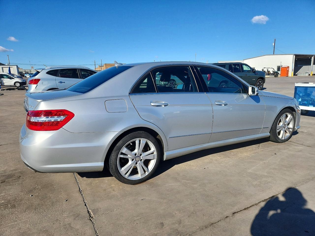 2013 MERCEDES-BENZ E-Class