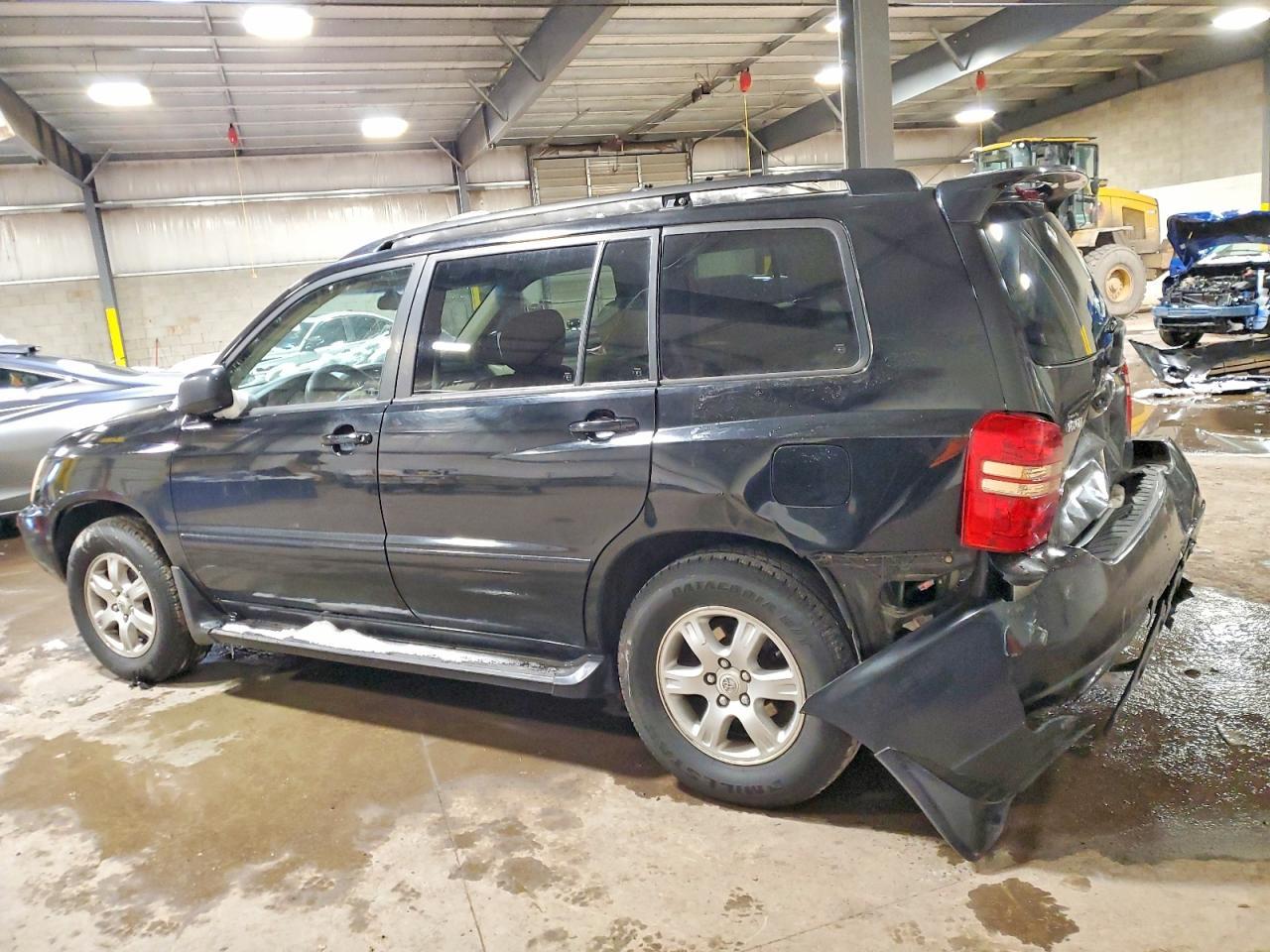 2002 TOYOTA HIGHLANDER