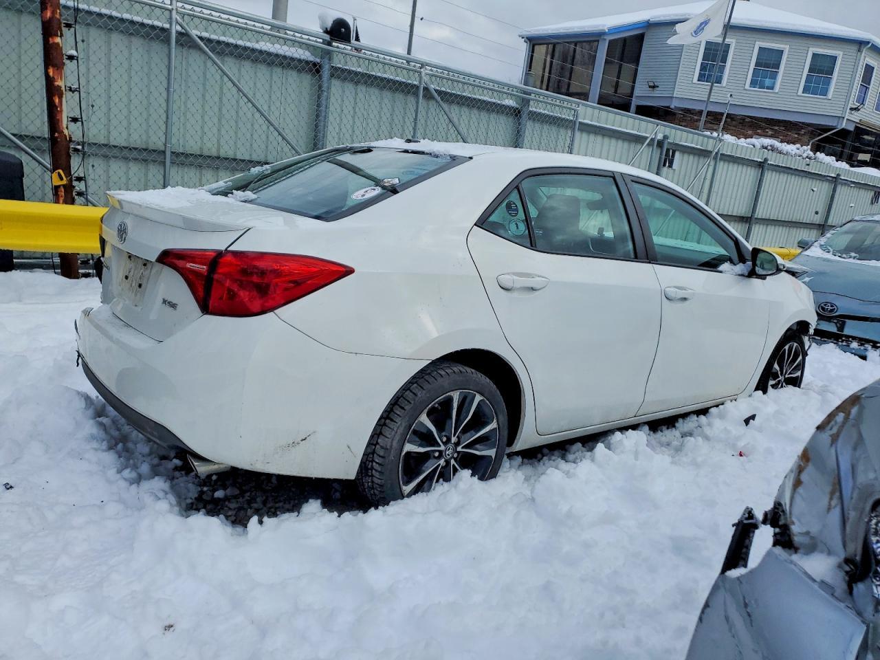 2019 TOYOTA COROLLA