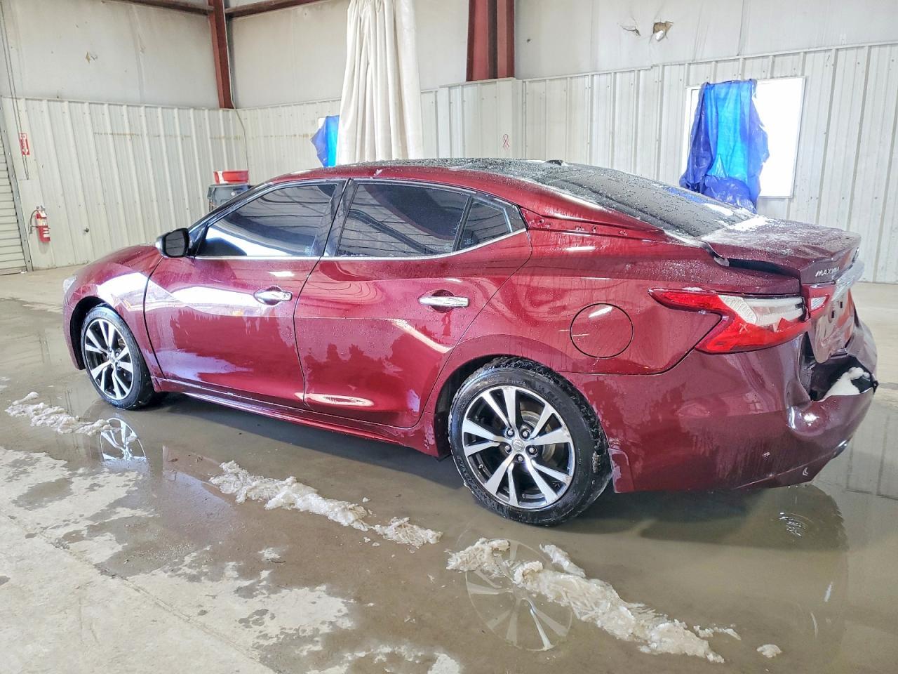 2017 NISSAN Maxima