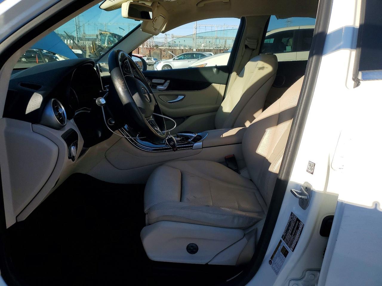 2016 MERCEDES-BENZ GLC-Class