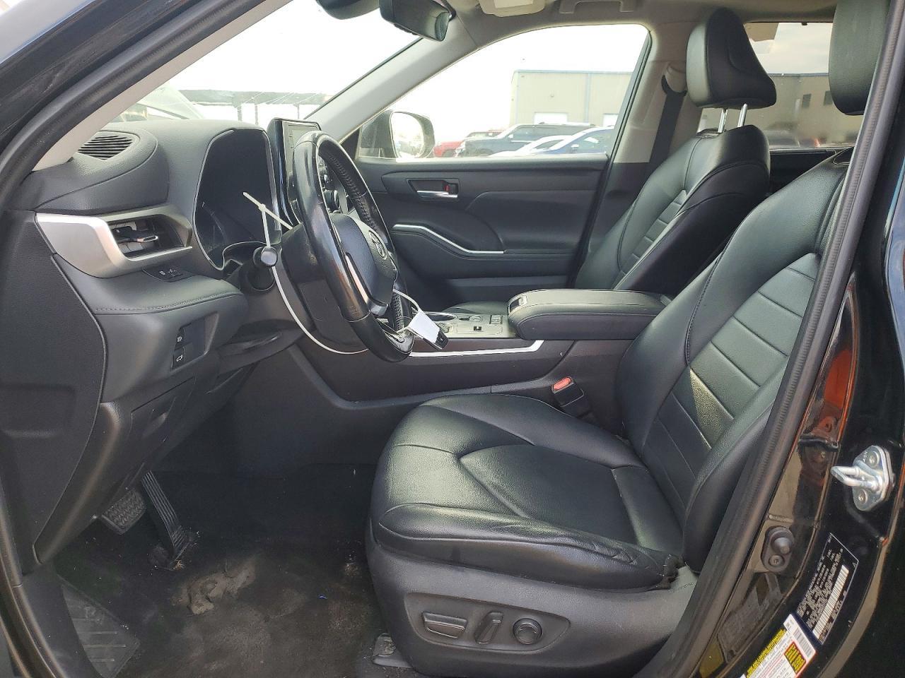 2021 TOYOTA HIGHLANDER