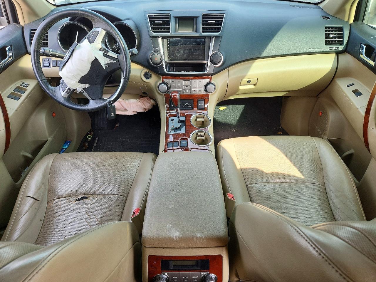 2013 TOYOTA HIGHLANDER
