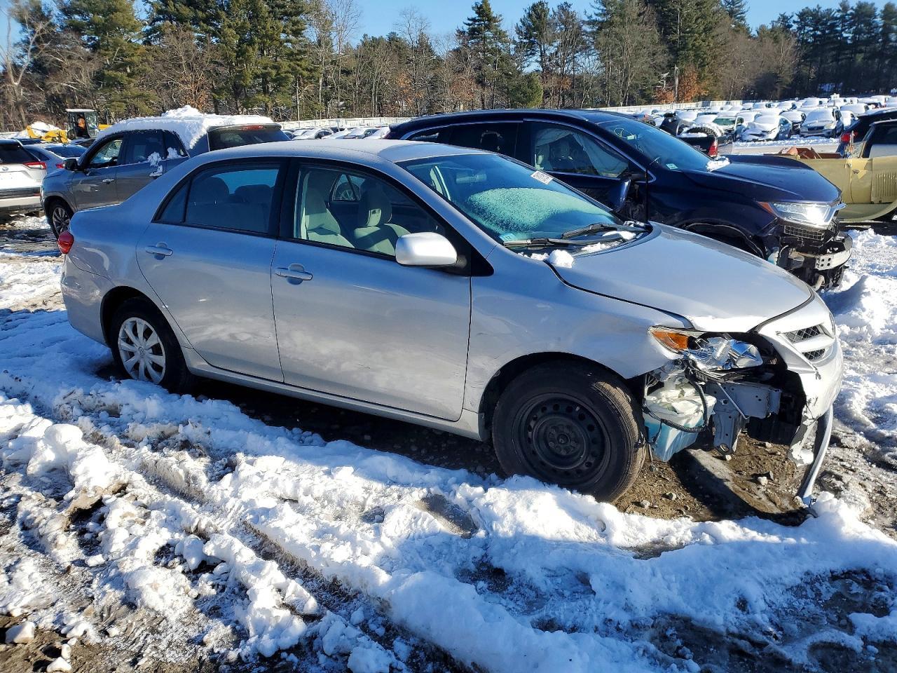 2011 TOYOTA COROLLA