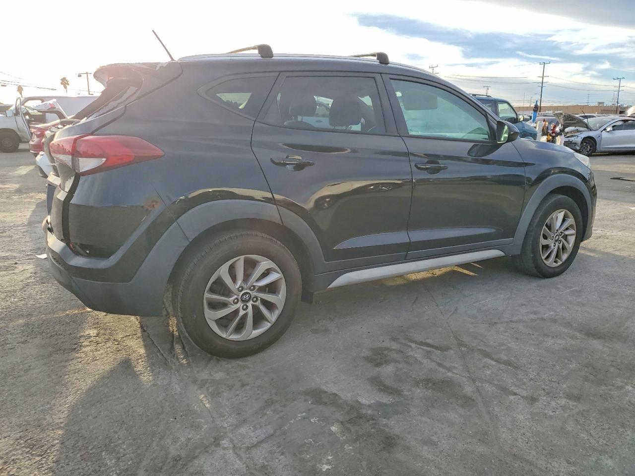 2017 HYUNDAI TUCSON