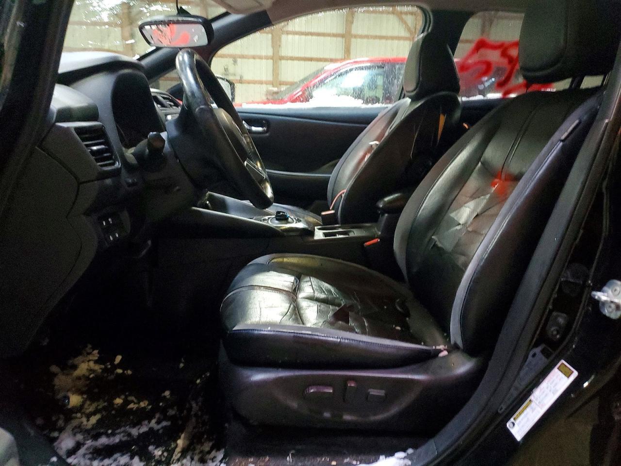 2018 NISSAN LEAF