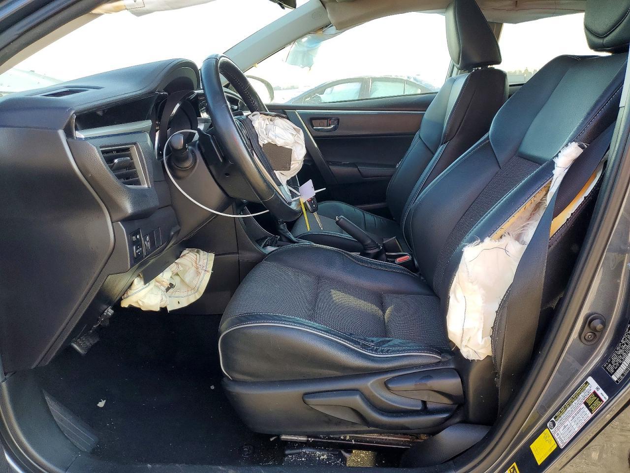 2015 TOYOTA COROLLA