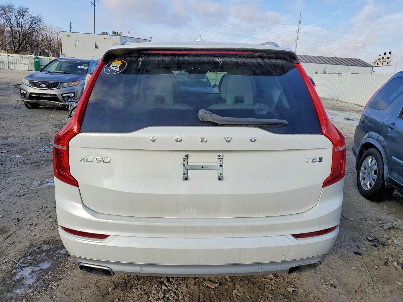 2020 VOLVO XC90