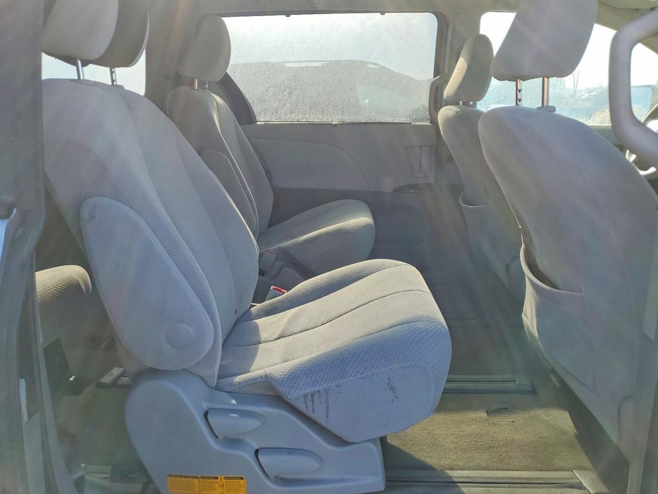 2014 TOYOTA SIENNA