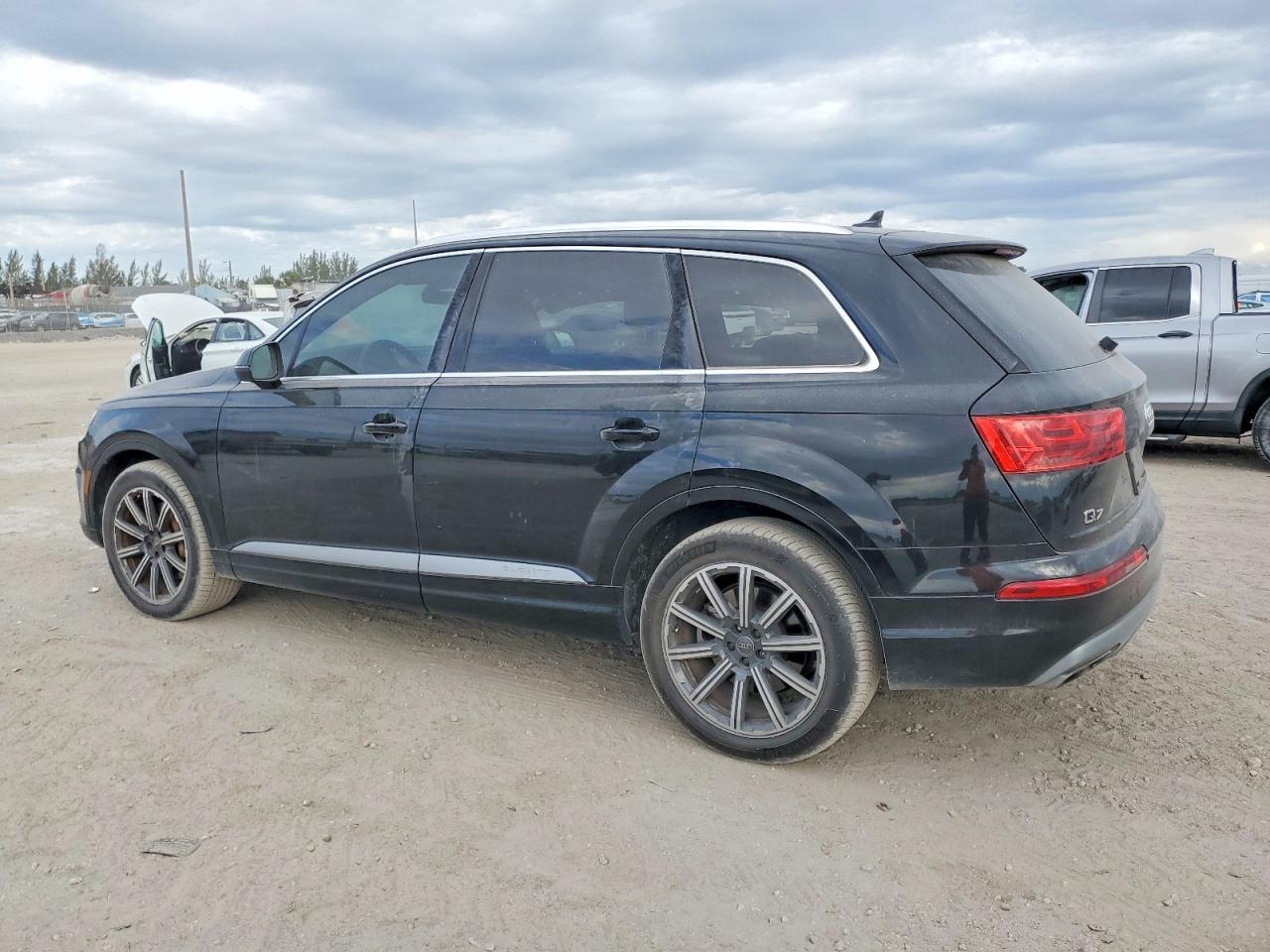 2017 AUDI Q7
