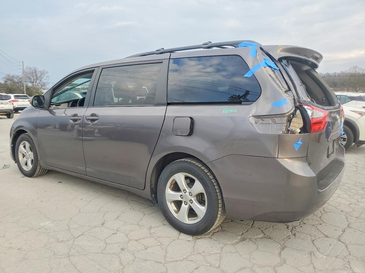 2015 TOYOTA SIENNA