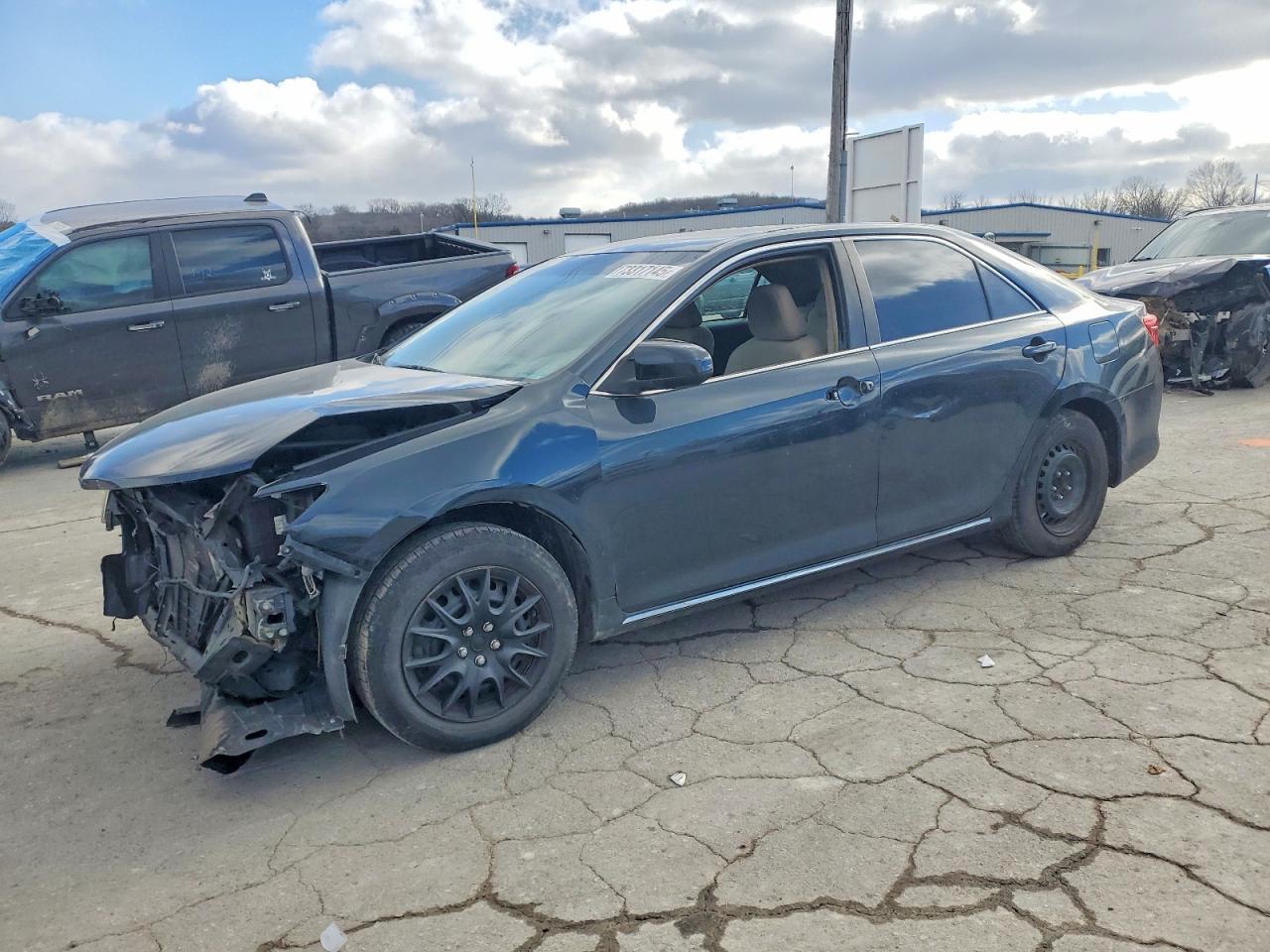 2014 TOYOTA CAMRY