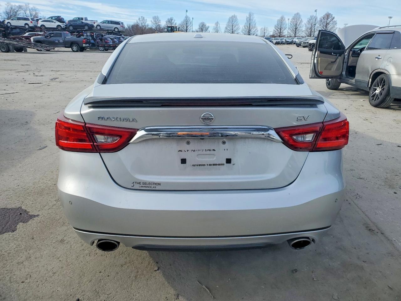 2017 NISSAN Maxima