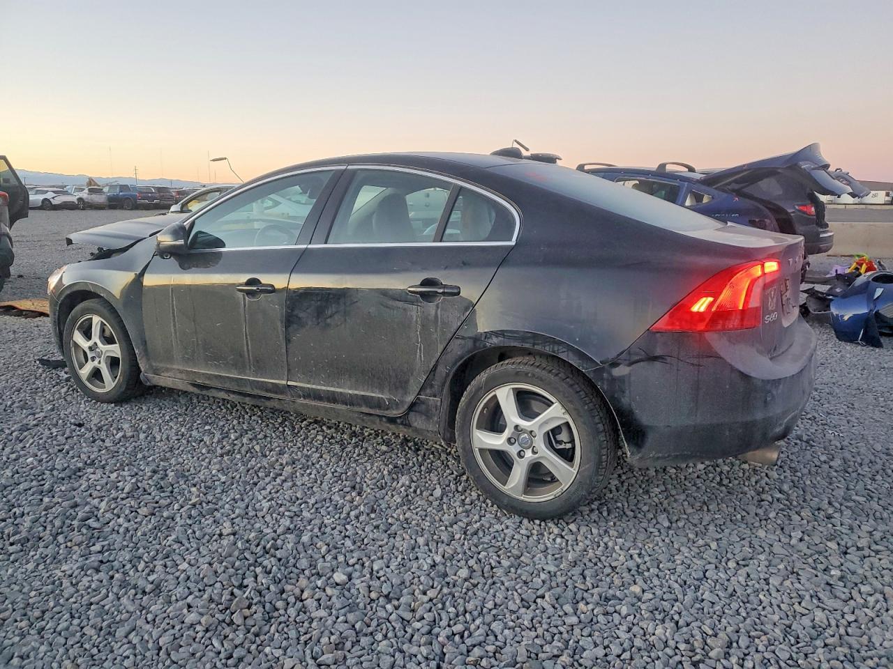 2013 VOLVO S60
