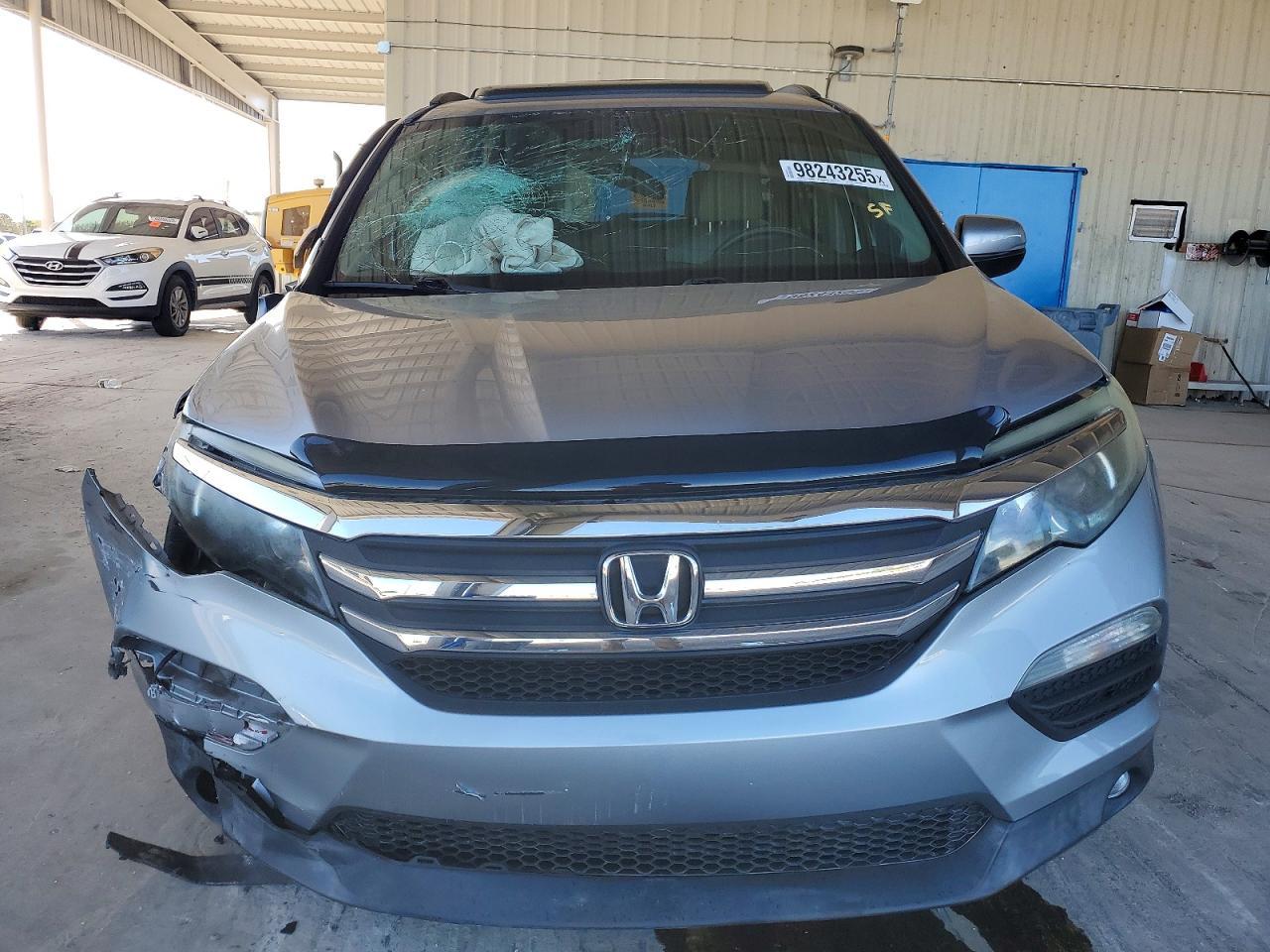 2017 HONDA PILOT