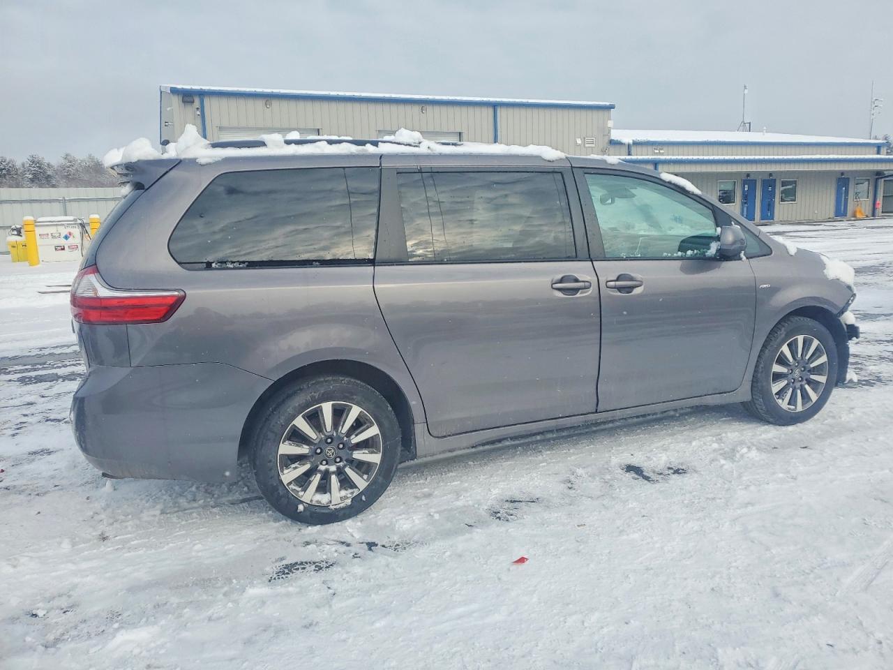 2020 TOYOTA SIENNA